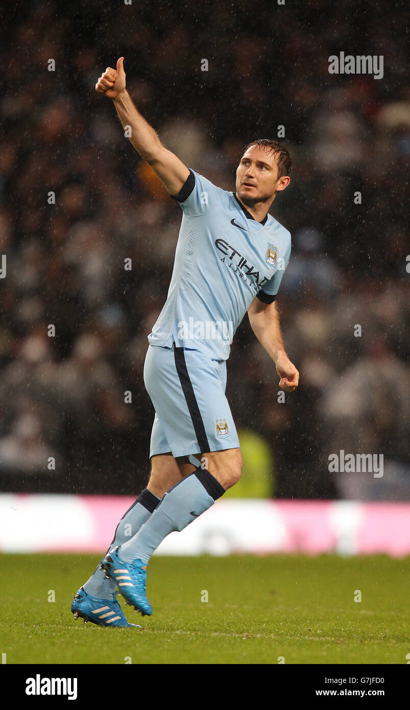 Football - Barclays Premier League - Manchester City / Sunderland - Etihad Stadium.Frank Lampard, de Manchester City, célèbre le 3e but et gagne son titre contre Sunderland Banque D'Images