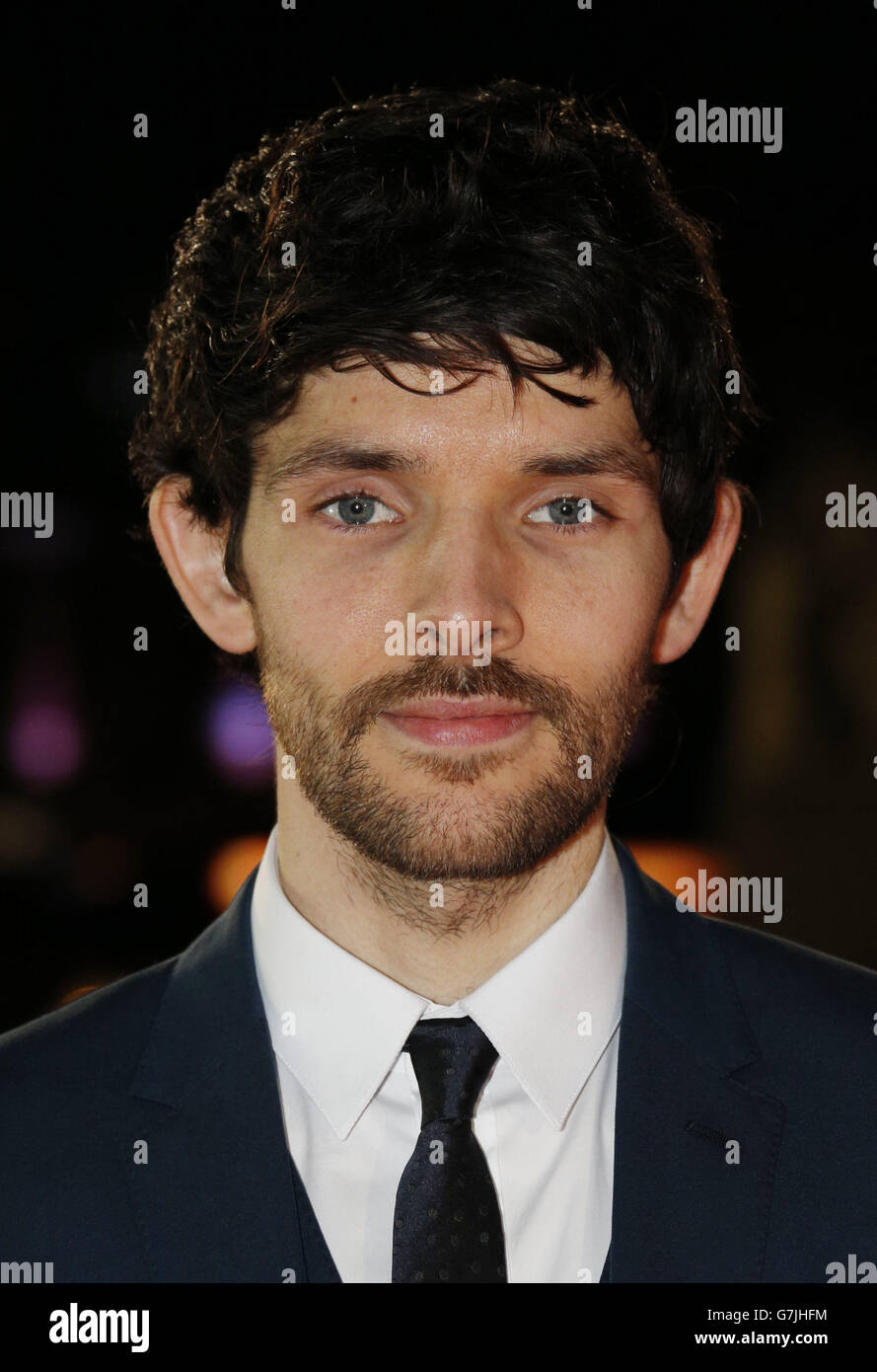 Testament de la première jeunesse - Londres.Colin Morgan assiste à la première de Testament of Youth à l'Empire, Leicester Square, Londres. Banque D'Images