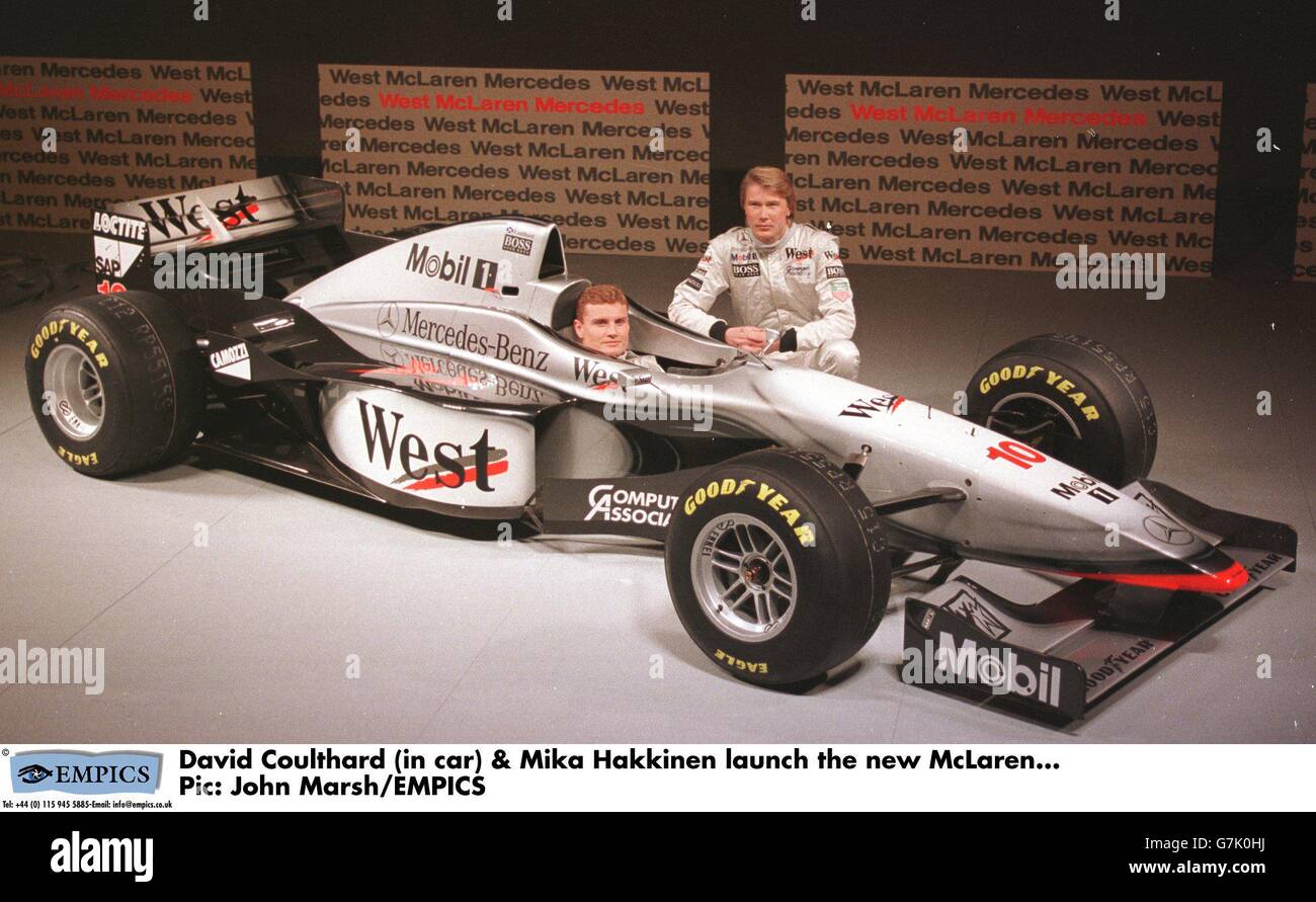David Coulthard (en voiture) et Mika Hakkinen lancent la nouvelle McLaren  Photo Stock - Alamy