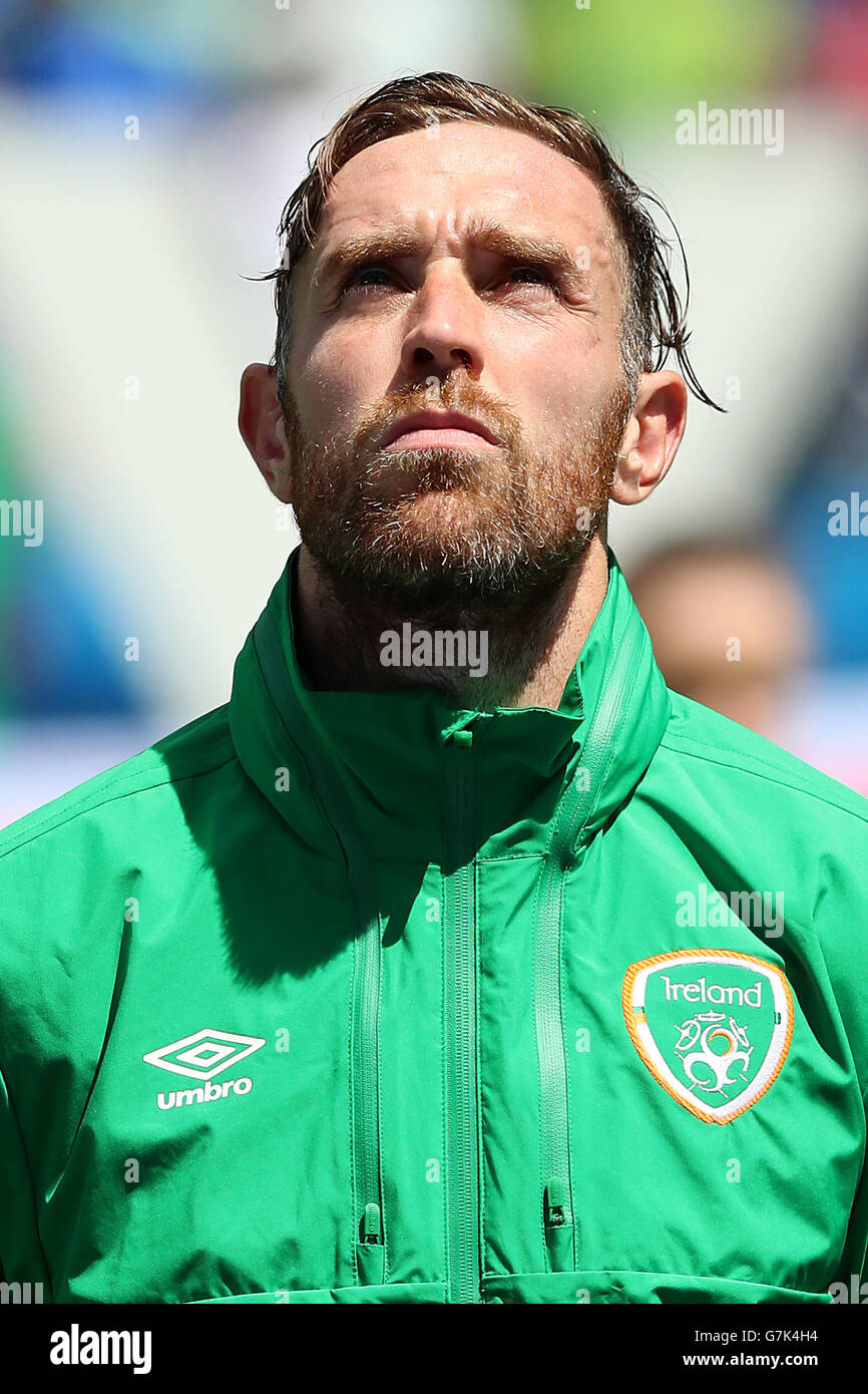 Richard Keogh, de la République d'Irlande, lors du match de 16 au Stade de Lyon.APPUYEZ SUR ASSOCIATION photo.Date de la photo: Dimanche 26 juin 2016.Voir PA Story football France.Le crédit photo devrait se lire: Chris Radburn/PA Wire.RESTRICTIONS : l'utilisation est soumise à des restrictions.Usage éditorial uniquement.Les ventes de livres et de magazines sont autorisées à ne pas être exclusivement consacrées à une équipe, un joueur ou un match.Aucune utilisation commerciale.Pour plus d'informations, appelez le +44 (0)1158 447447. Banque D'Images