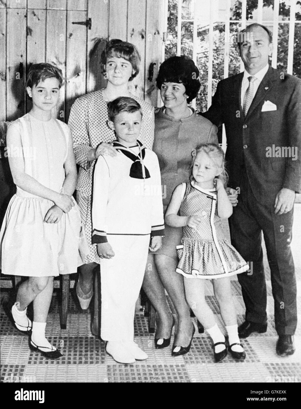 Real Madrid star Alfredo di Stefano (r) avec sa famille Banque D'Images