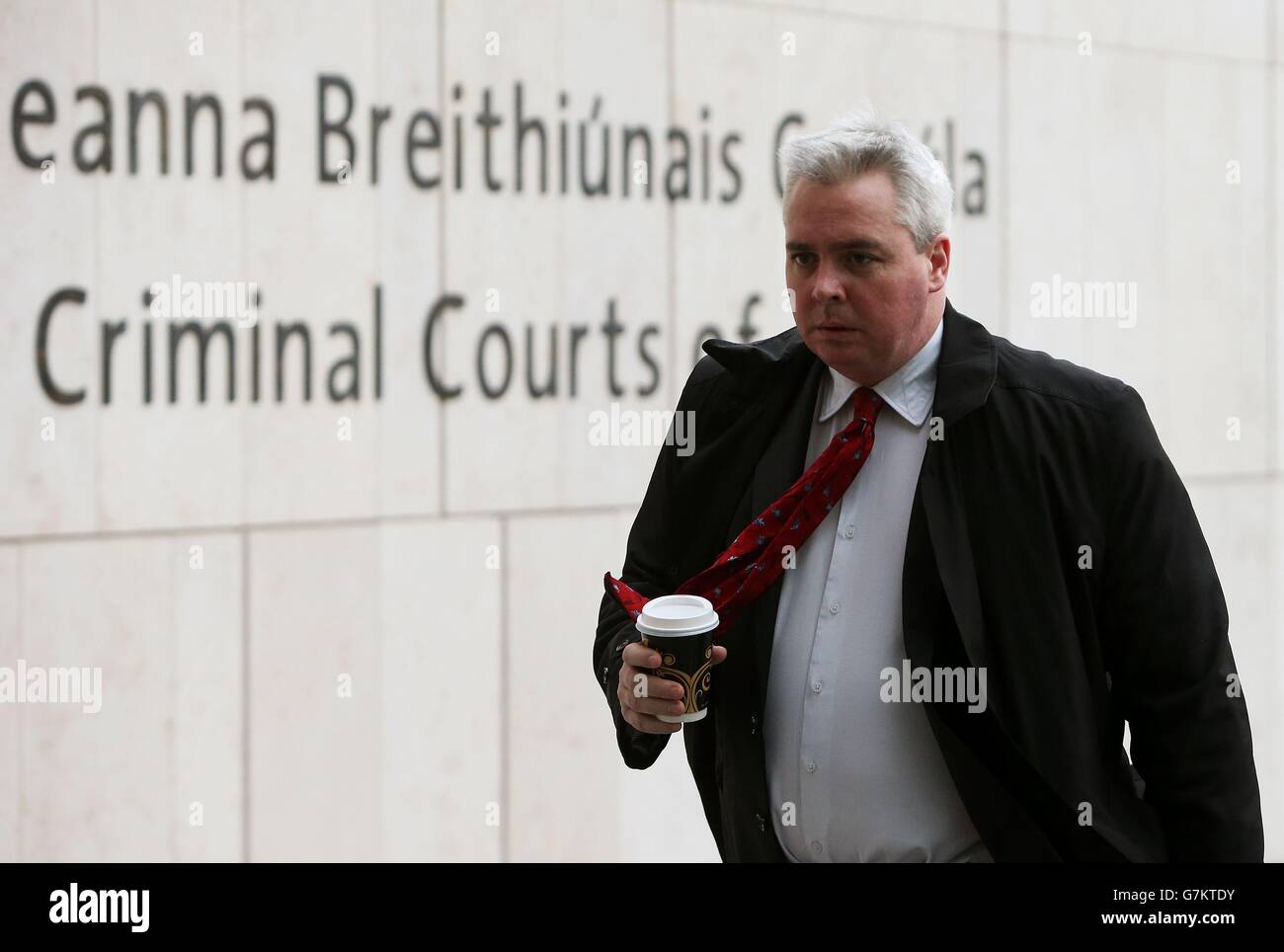 L'avocat de la défense Remy Farrell, avocat principal, arrive au CCJ à Dublin où se déroule le procès de Graham Dwyer, qui a plaidé non coupable du meurtre d'Elaine O'Hara. Banque D'Images