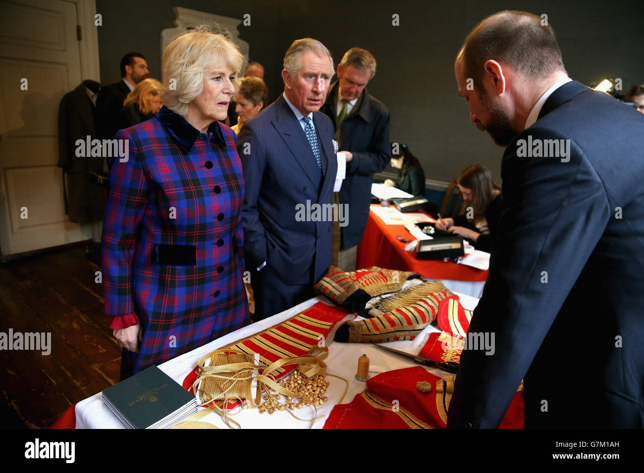 Charles et Camilla visiter Art Worker's Guild Banque D'Images