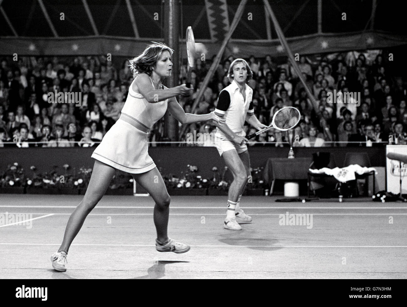 L'américain Chris Evert et le mari britannique John Lloyd en action contre l'as suédois de tennis Bjorn Borg et sa fiancée Mariana Simionescu. Banque D'Images