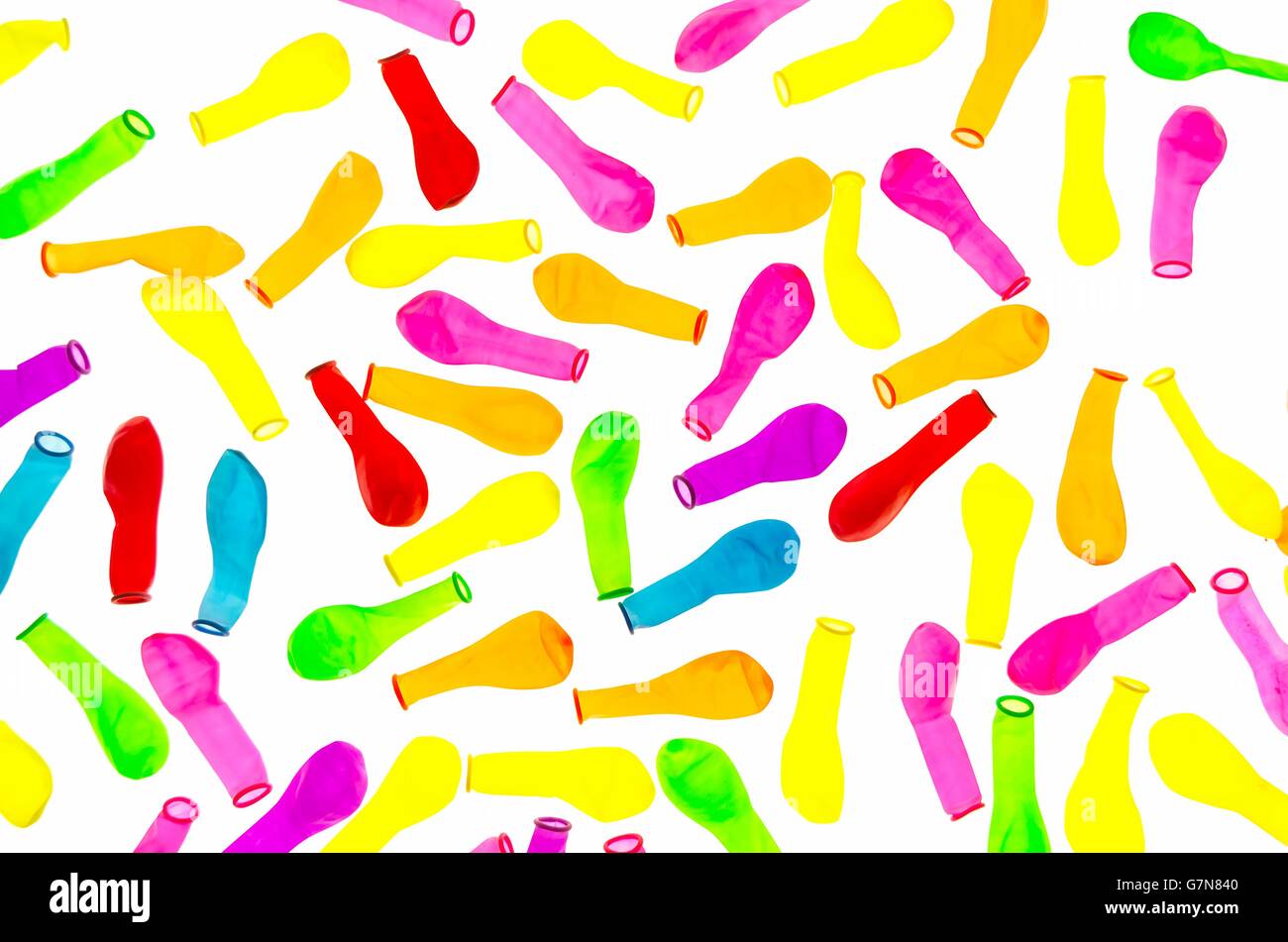 De ballons dégonflés , sur fond blanc Banque D'Images