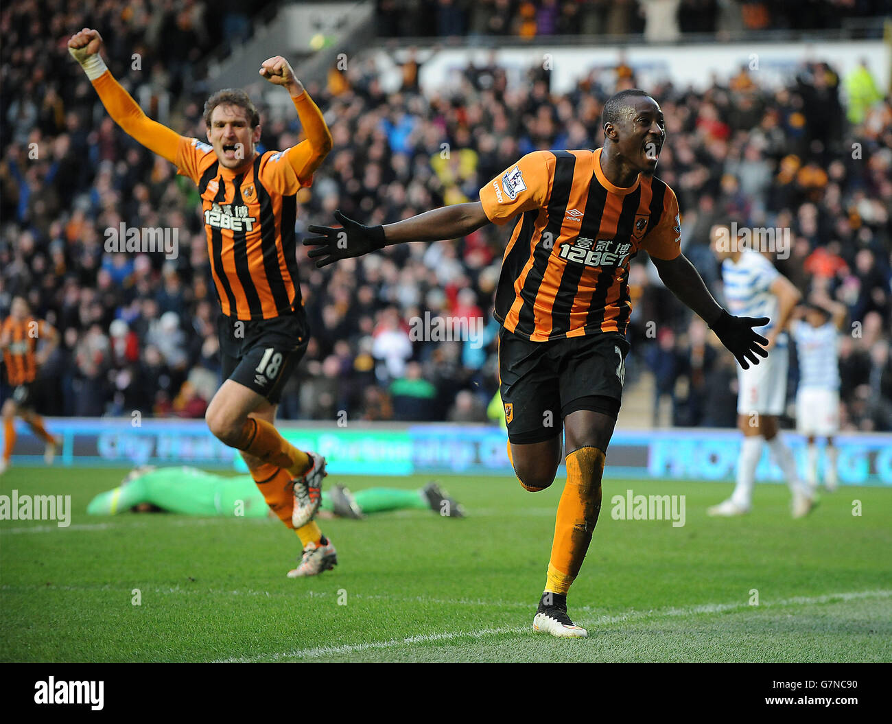 Soccer - Barclays Premier League - Hull City / Queens Park Rangers - KC Stadium.Dame n'Doyle de Hull City célèbre son but lors du match de la Barclays Premier League au KC Stadium, à Hull. Banque D'Images