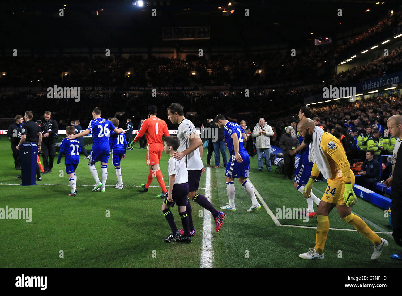 Soccer - Barclays Premier League - Chelsea / Everton - Stamford Bridge.Les joueurs d'Everton et de Chelsea se promo sur le terrain Banque D'Images