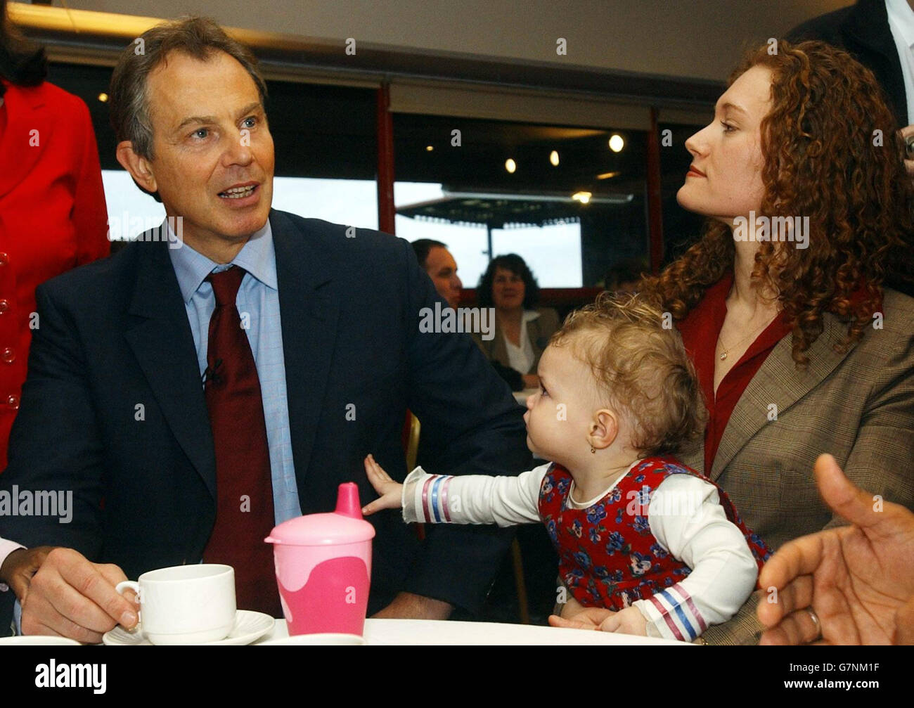 Le premier ministre britannique Tony Blair s'adresse aux dirigeants des collectivités locales et aux travailleurs de charité. Banque D'Images