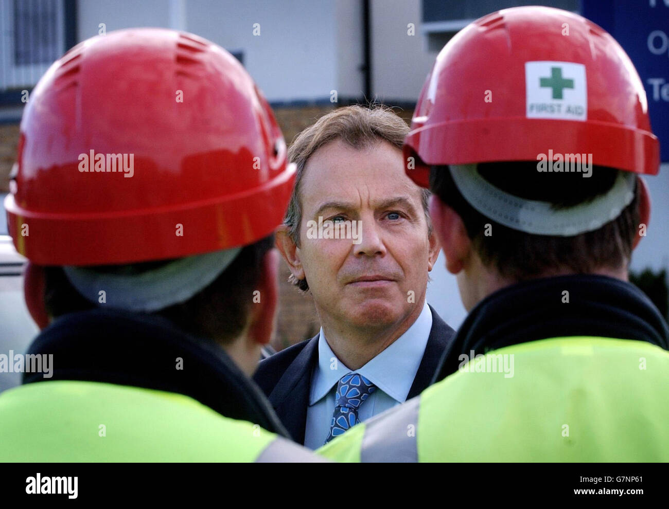 Tony Blair rencontre des constructeurs à Northolt. Banque D'Images