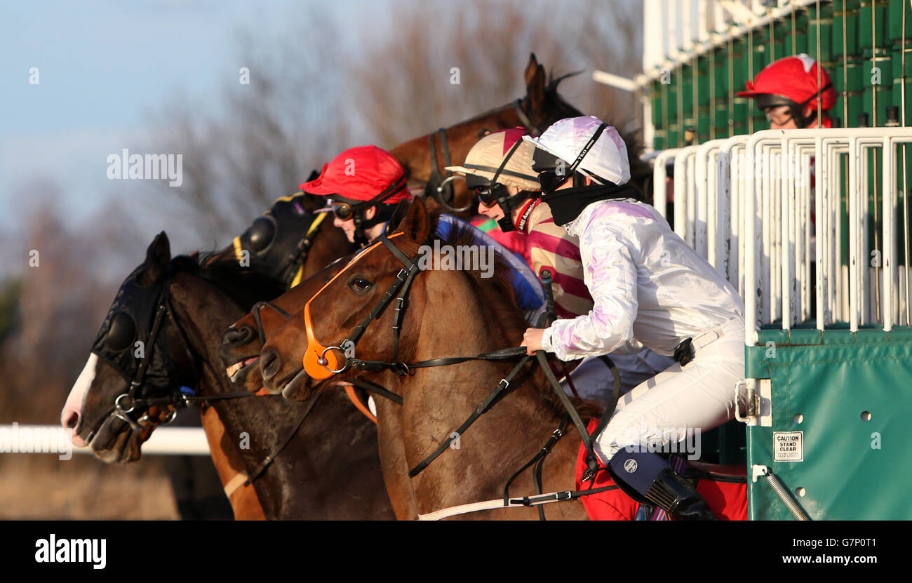 Courses hippiques - Hippodrome de Southwell.Recette secrète criblée par Anna Hesketh au début des enjeux de la Handicap Ladbrokes Apprentice Banque D'Images