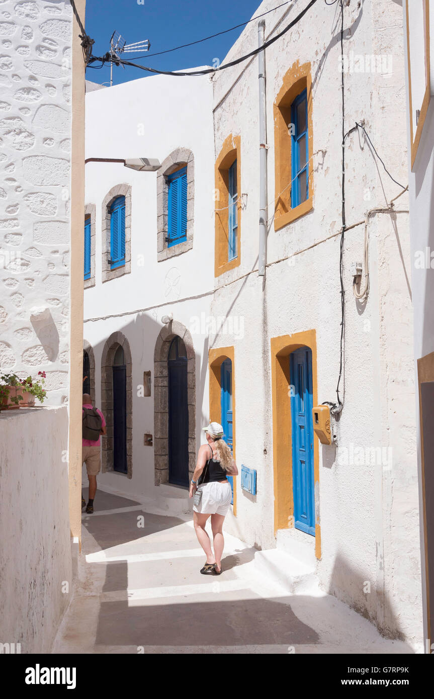Ruelle de village de Nikia, Nisyros Nisyros (), du Dodécanèse, Grèce, région sud de la Mer Egée Banque D'Images