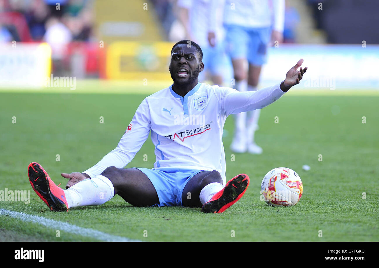 Frank Nouble de Coventry City pendant le match de la Sky Bet League One à Ashton Gate, Bristol. Banque D'Images