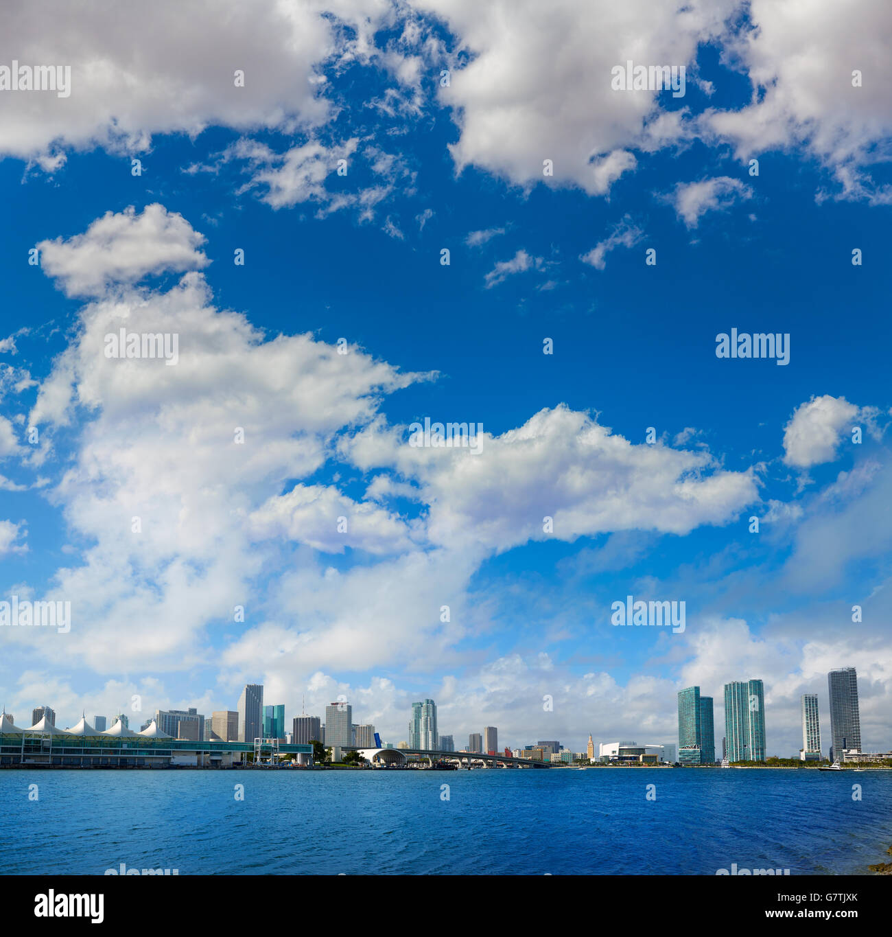 Le centre-ville de Miami en Floride USA journée ensoleillée Banque D'Images