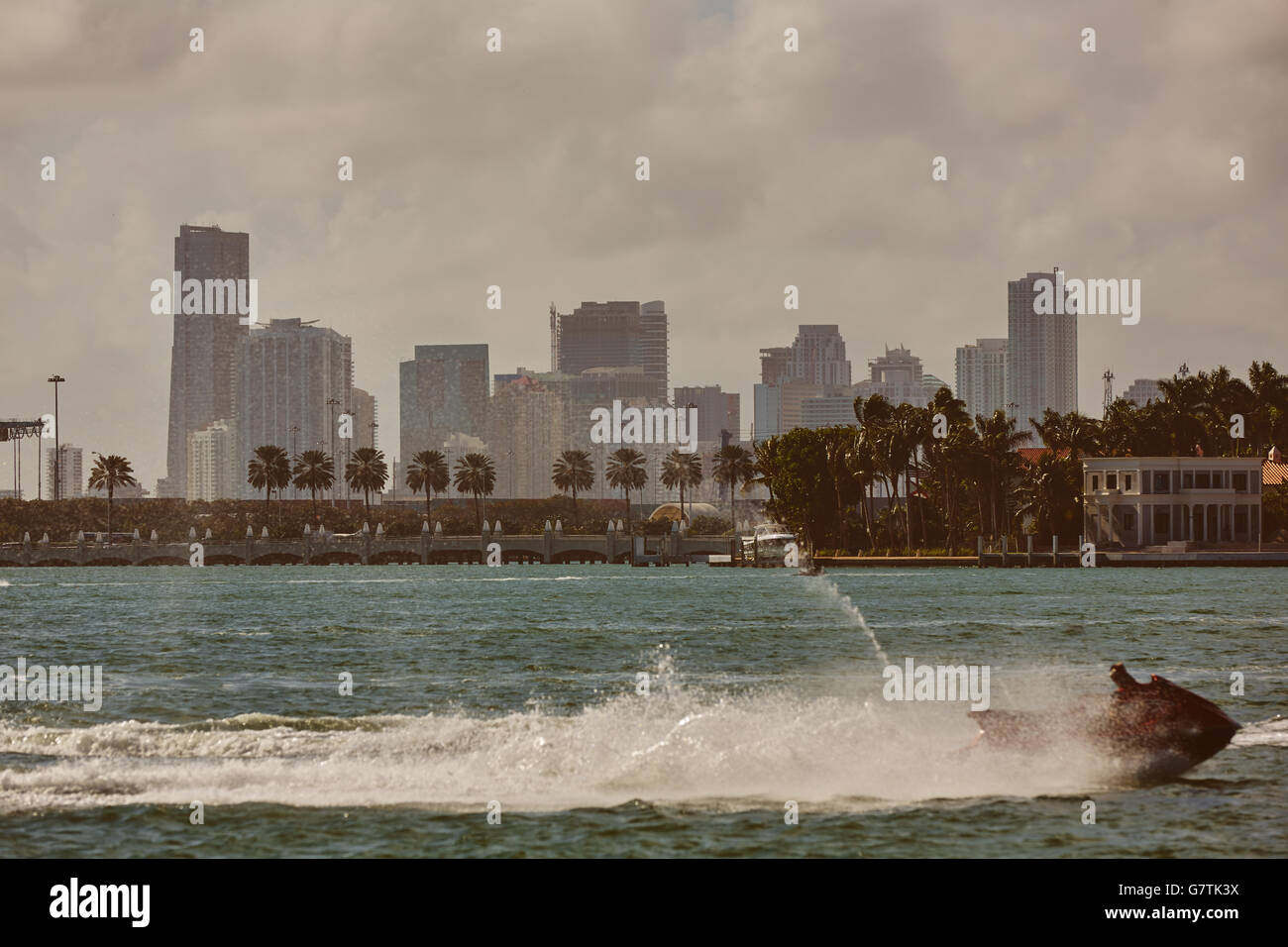 Le centre-ville de Miami skyline brouillard brouillard de Miami Beach en Floride USA Banque D'Images