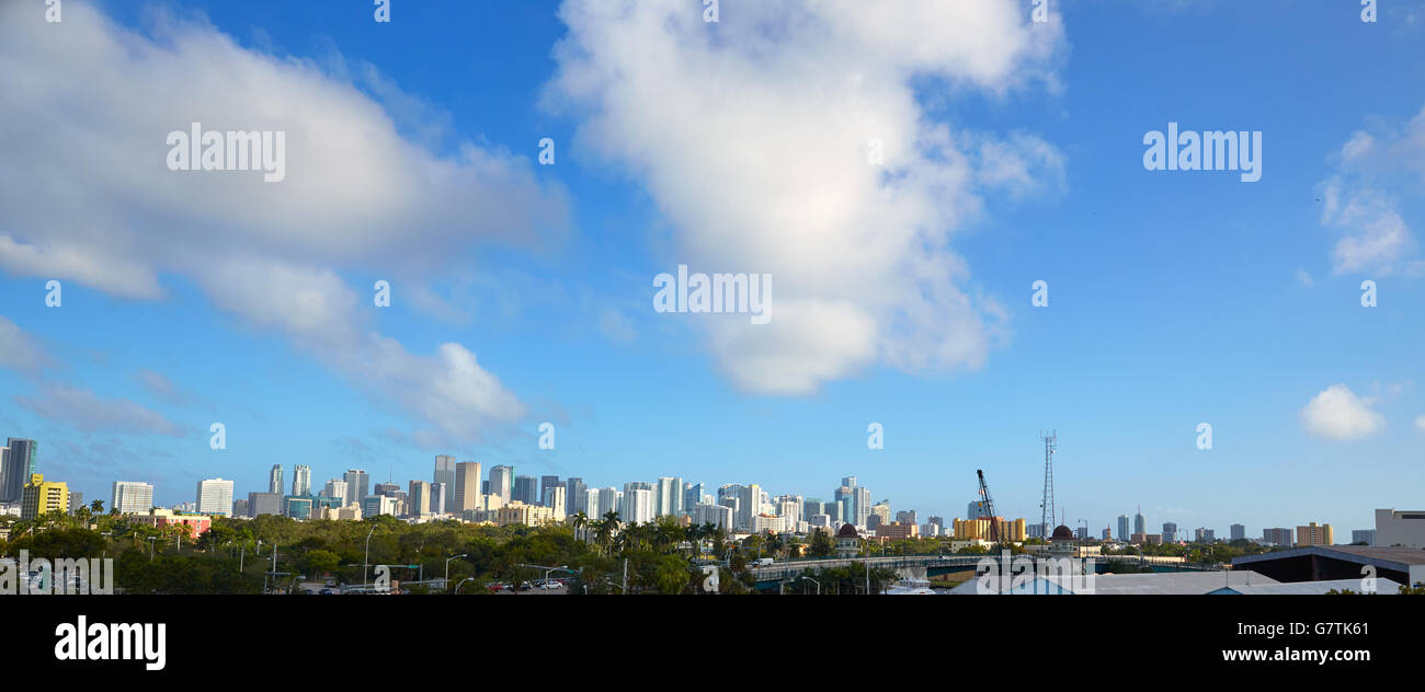 Vue panoramique sur le centre-ville de Miami en Floride, USA Banque D'Images