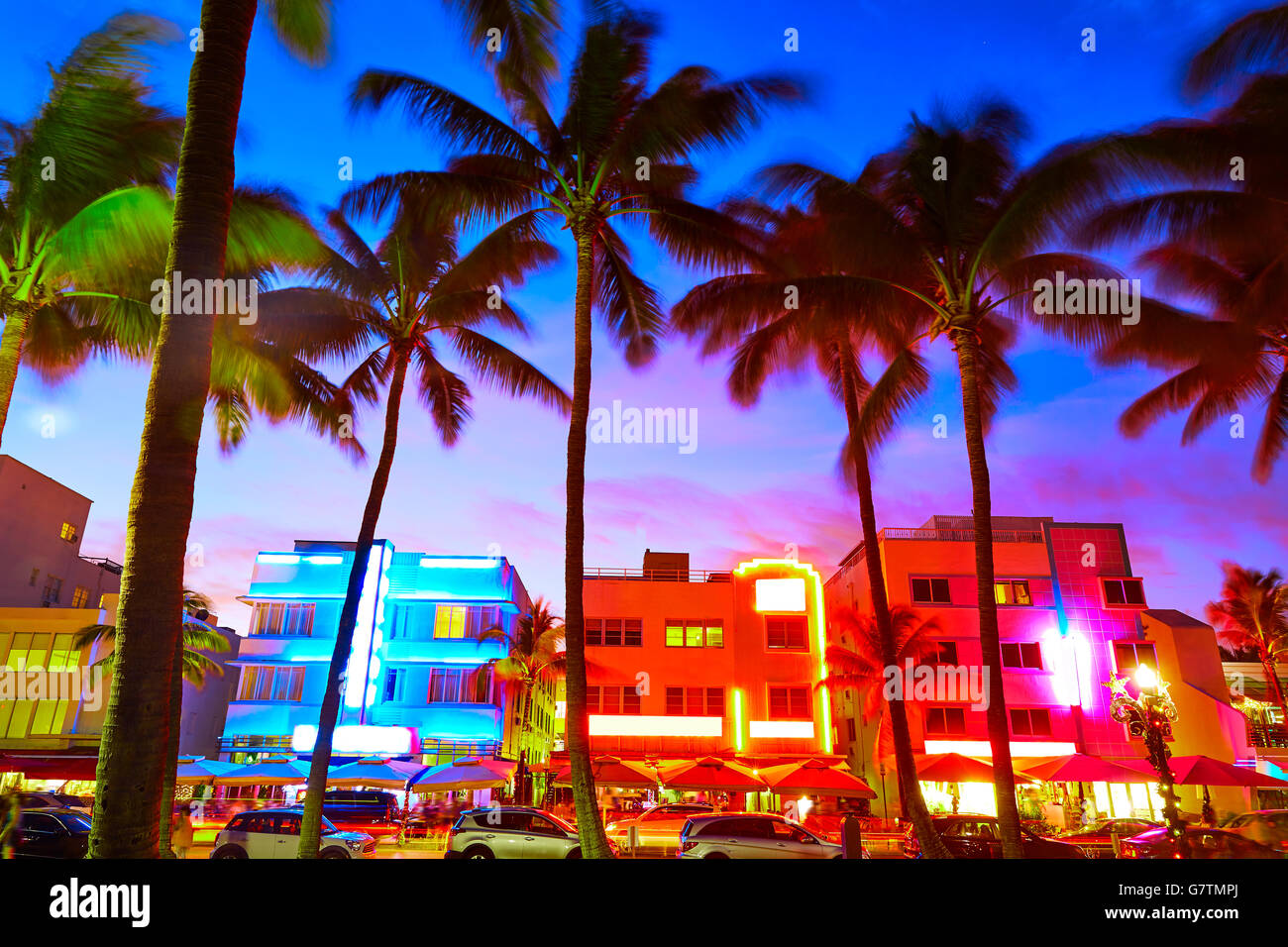 Coucher De Soleil South Beach Miami Beach Ocean Drive en Floride l'Art Déco Banque D'Images