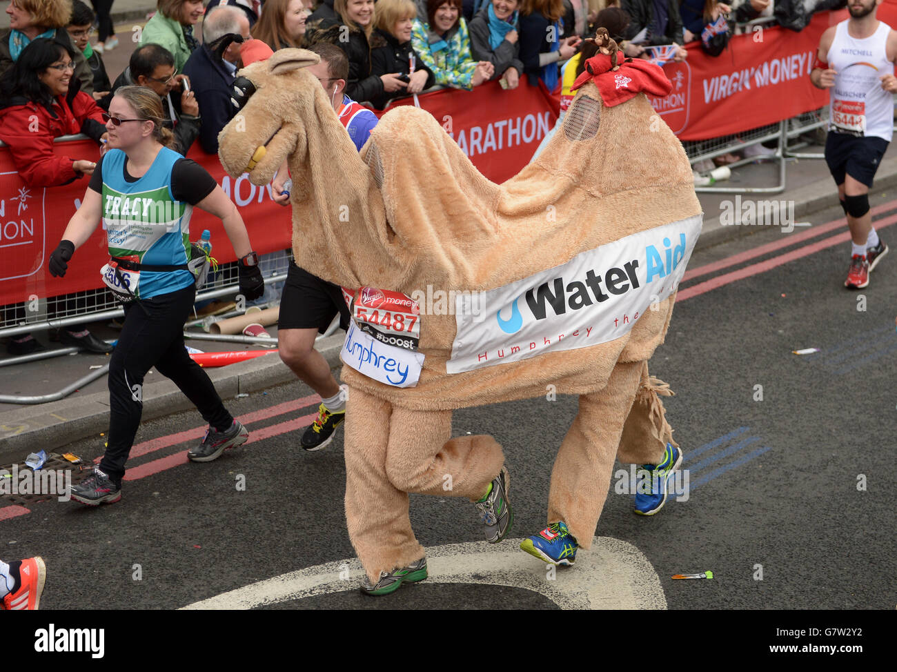 Athlétisme - Virgin Money Marathon de Londres 2015.Marathon Runners en robe fantaisie lors du marathon de Londres Virgin Money 2015. Banque D'Images