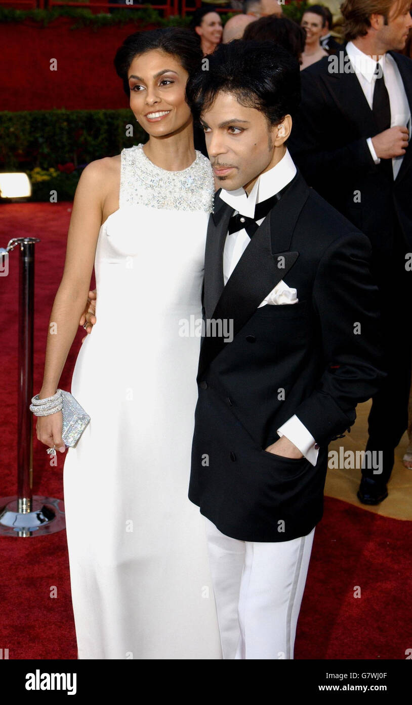 77e Academy Awards - Kodak Theatre.Prince arrive. Banque D'Images