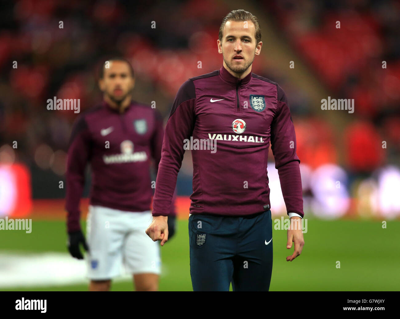 Football - UEFA Euro 2016 - qualification - Groupe E - Angleterre / Lituanie - Stade Wembley. Harry Kane d'Angleterre pendant l'échauffement Banque D'Images
