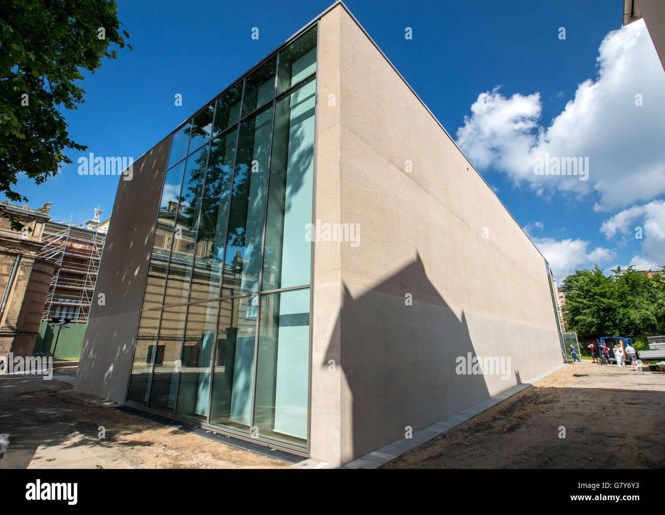 Schwerin, Allemagne. 27 Juin, 2016. Le nouveau bâtiment de la Galerie Alte & Neue Meister (anciens et nouveaux masters gallery) quelques jours avant son ouverture officielle le 01.07.2016, à Schwerin, Allemagne, 27 juin 2016. PHOTO : JENS BUETTNER/DPA/Alamy Live News Banque D'Images