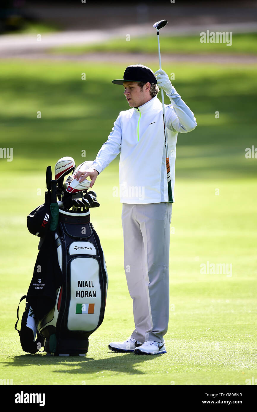 Niall Horan à partir d'une direction pendant le premier jour du championnat BMW PGA 2015 au club de golf Wentworth, Surrey. APPUYEZ SUR ASSOCIATION photo. Date de la photo: Mercredi 20 mai 2015. Voir PA Story GOLF Wentworth. Le crédit photo devrait se lire comme suit : Adam Davy/PA Wire Banque D'Images