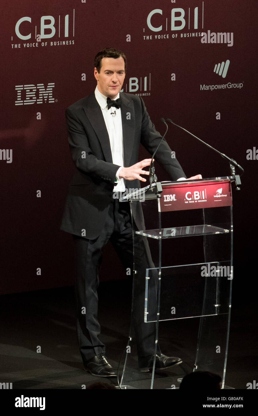 Le chancelier George Osborne prononce un discours lors du dîner annuel de la CBI au Grosvenor House Hotel, Park Lane, Londres. Banque D'Images