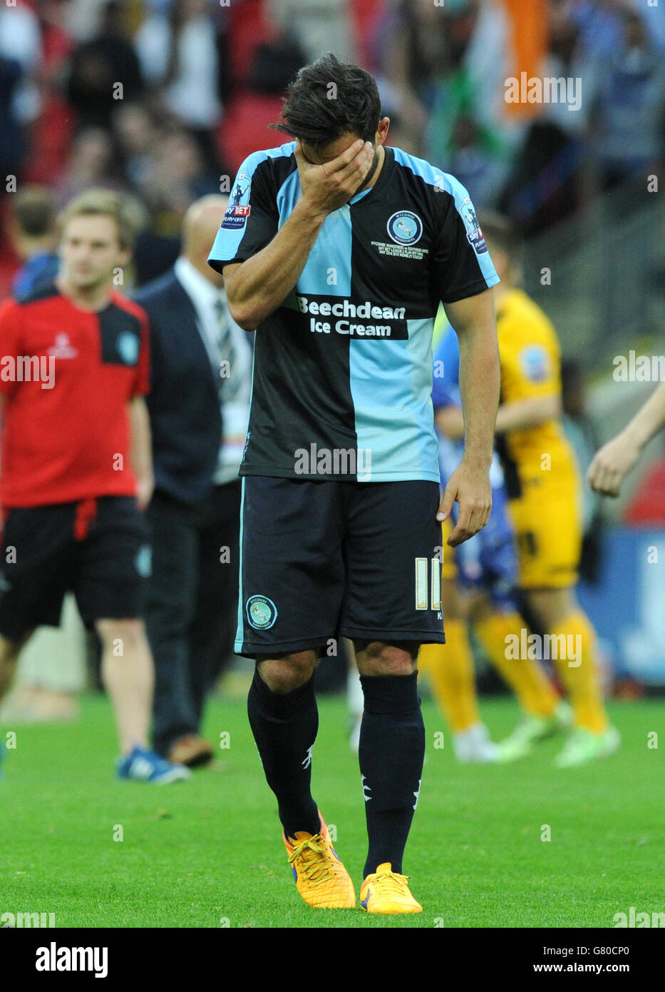 Football - Sky Bet League 2 - Play Off - final - Southend United v Wycombe Wanderers - Wembley Stadium.Sam Wood de Wycombe Wanderers semble abattu après le coup de sifflet final Banque D'Images
