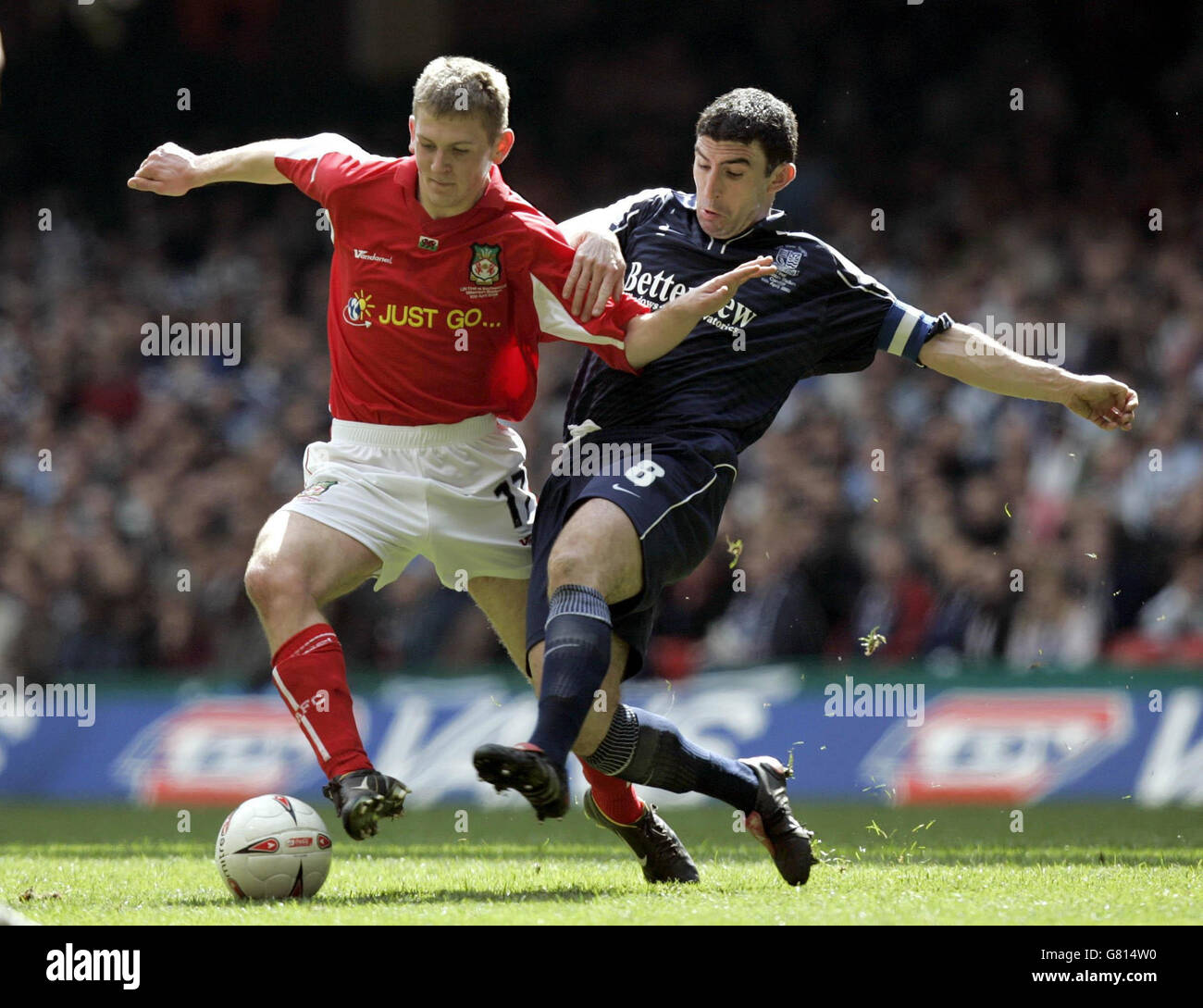 Soccer - Trophée LDV Vans - Final - Southend United v Wrexham - Millennium Stadium Banque D'Images