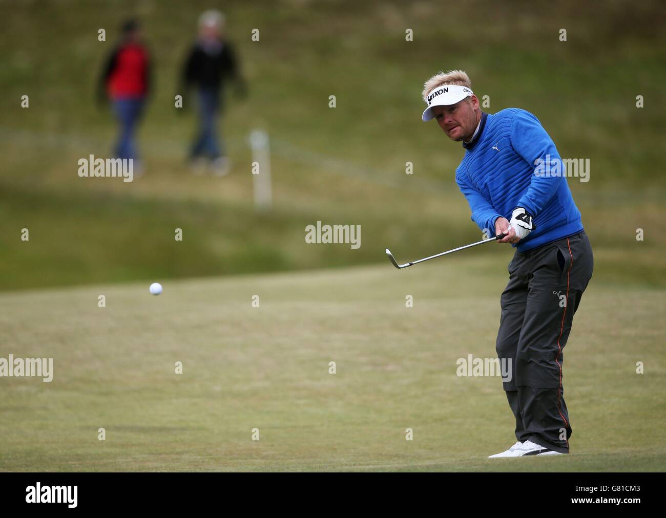 Soren Kjeldsen, au Danemark, sur le 17e fairway pendant la troisième journée de l'Open d'Irlande duty Free de Dubaï, au Royal County Down Golf Club, à Newcastle. Banque D'Images