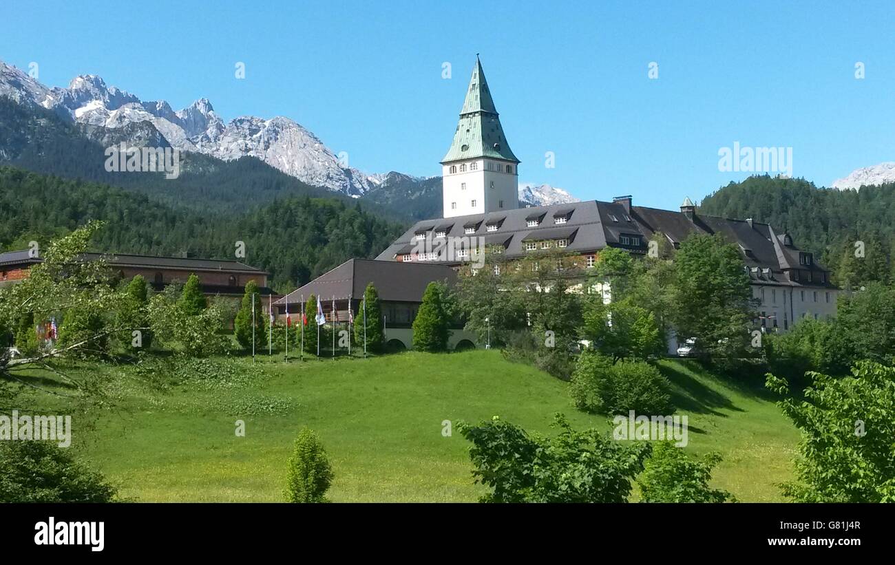 Une vue générale de l'hôtel Schloss Elmau qui accueille le sommet du G-7 près de Garmisch-Partenkirchen, dans le sud de l'Allemagne. Banque D'Images