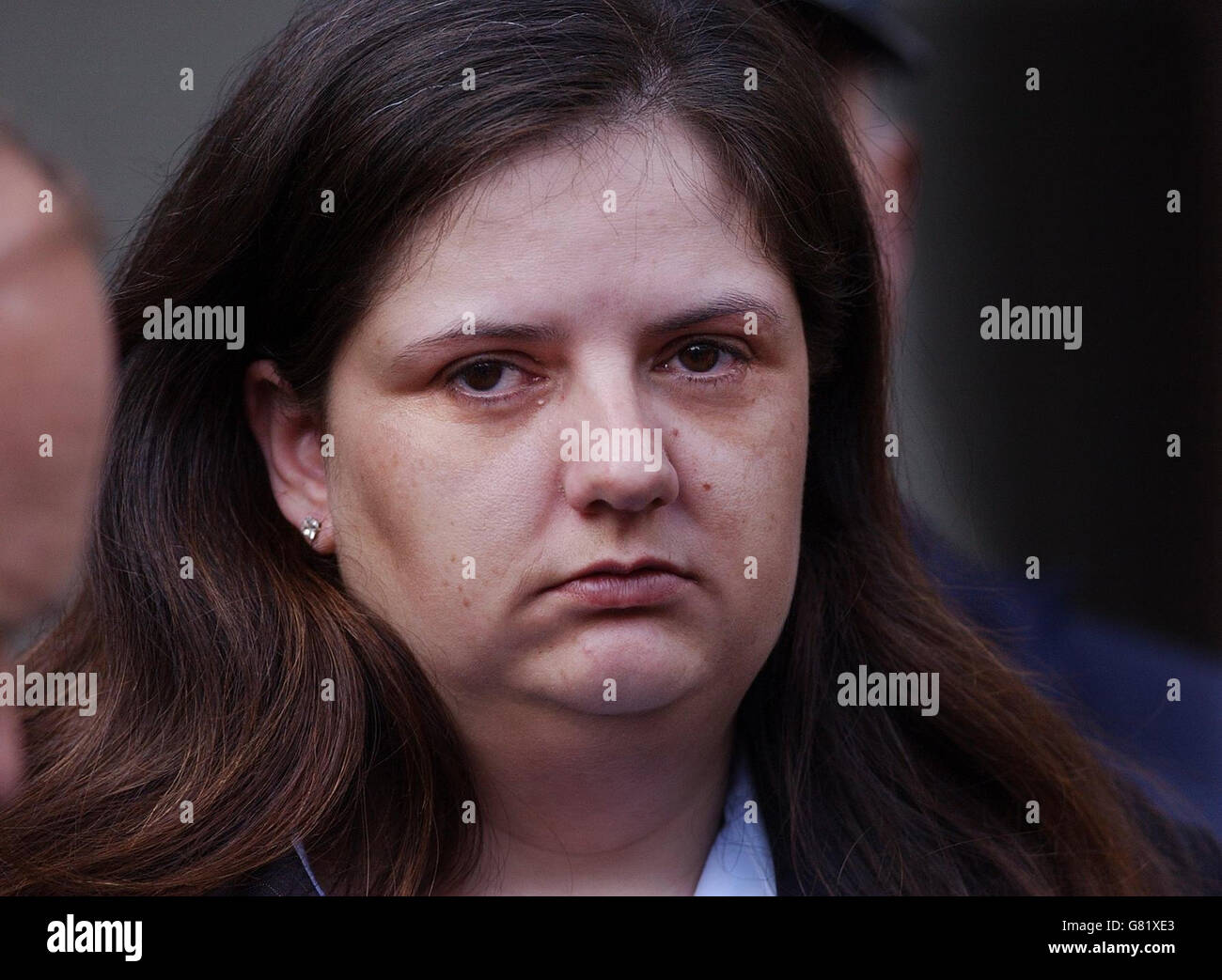 Donna Anthony a affirmé qu'elle avait été condamnée à tort pour avoir tué ses deux enfants et qu'elle avait été libérée de prison de façon spectaculaire par la Cour d'appel. Donna Anthony était présente sur le quai des tribunaux de Londres et essuyait les larmes lorsque trois juges renversèrent sa condamnation. Lors d'une audience précédente, les avocats de l'accusation avaient indiqué qu'ils ne s'opposeraient pas à un appel interjeté par Anthony, 31 ans, qui a été emprisonné à vie en 1998 au tribunal de la Couronne de Bristol pour le meurtre de sa fille de 11 mois, Jordan, et de son fils de quatre mois, Michael. Banque D'Images