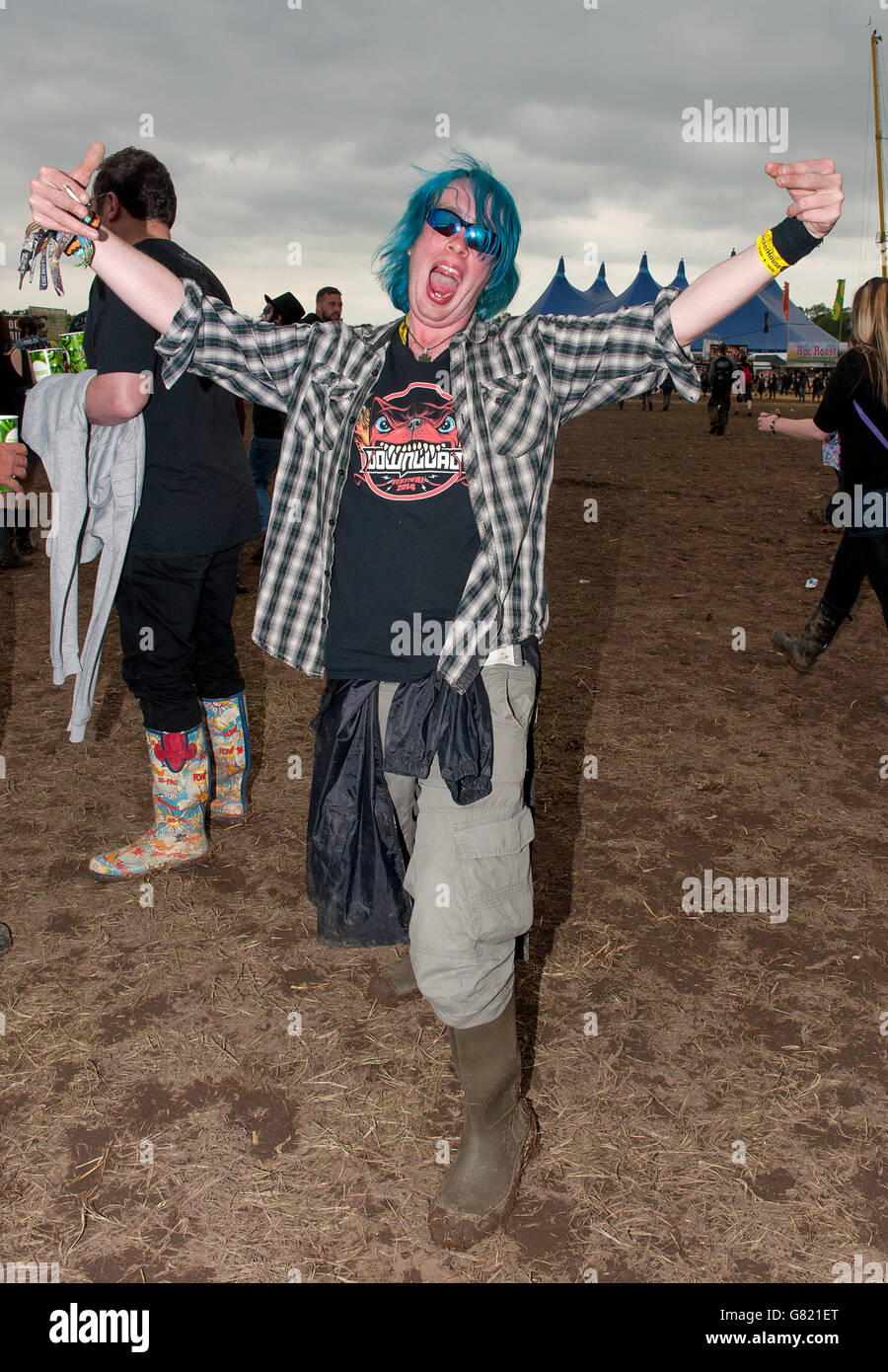 Télécharger Festival 2015 - troisième jour - Donington Park.Festival Goers le jour 3 de Download festival le 14 2015 juin à Donnington Park, Royaume-Uni Banque D'Images