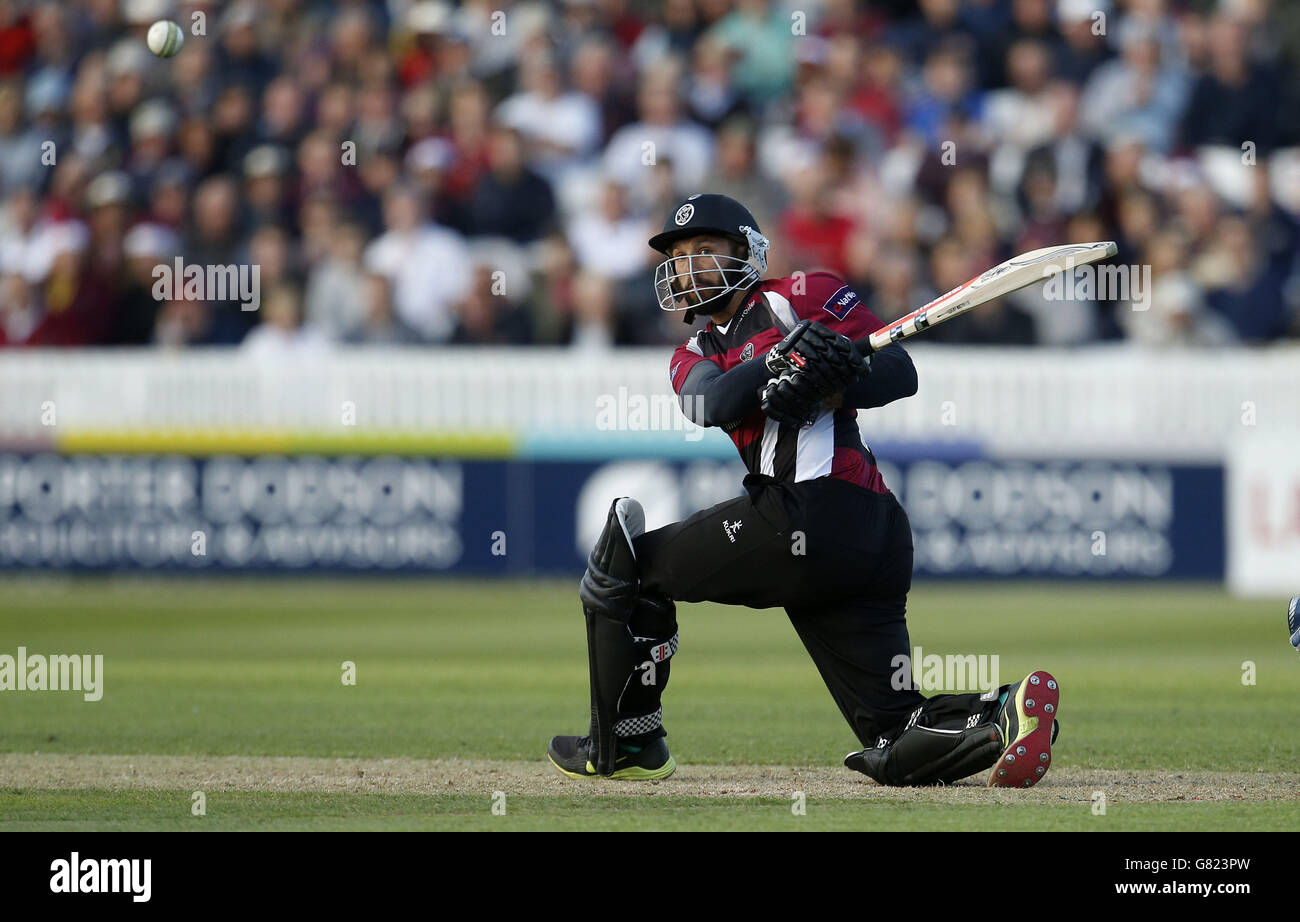 Peter Trego, de Somerset, pendant le match de la T20 Blast, Division Sud, au terrain du comté de Taunton. Banque D'Images