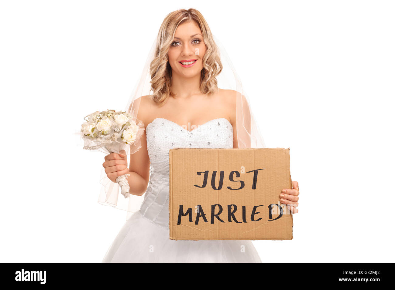 De joyeux et de fleur de mariage une bannière indiquant juste marié isolé sur fond blanc Banque D'Images