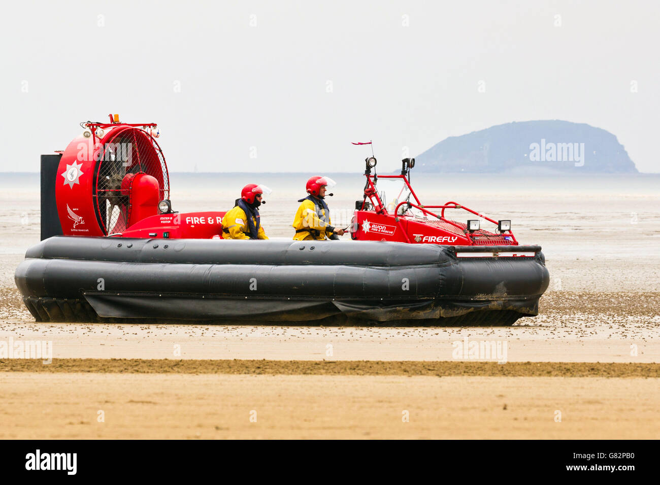 Avon aéroglisseur d'incendie et de sauvetage de la plage pendant la patrouille Weston Air Festival, UK, 18 juin 2016. Banque D'Images