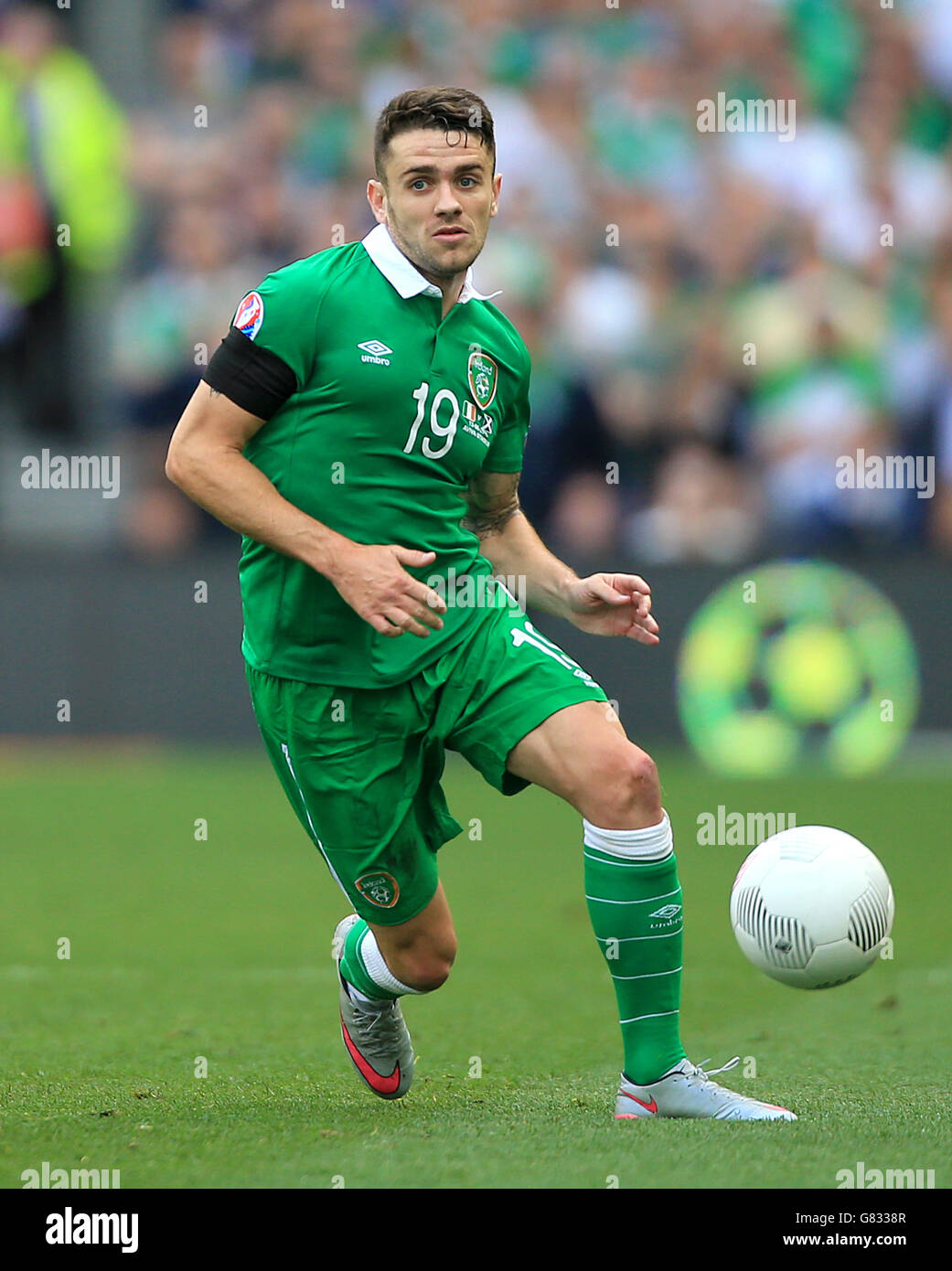 Robbie Brady, de la République d'Irlande, a tiré sur le but lors du match de qualification de l'UEFA European Championship au stade Aviva, à Dublin.APPUYEZ SUR ASSOCIATION photo.Date de la photo: Samedi 13 juin.Voir PA Story FOOTBALL Republic.Le crédit photo devrait se lire comme suit : Nick Potts/PA Wire. Banque D'Images