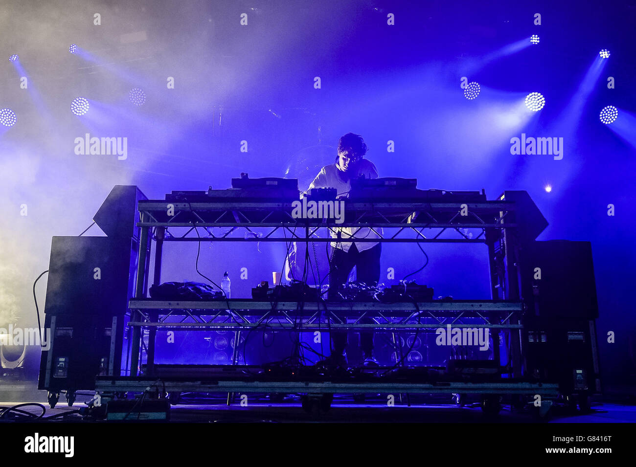 Jamie xx se produit sur la scène du parc au Glastonbury Festival, à la digne Farm, dans le Somerset. Banque D'Images