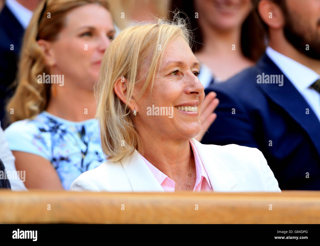 Martina Navratilova dans la Royal Box pendant le sixième jour des championnats de Wimbledon au All England Lawn tennis and Croquet Club, Wimbledon. Banque D'Images