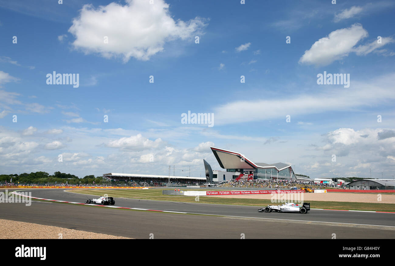 Courses automobiles - Championnat du monde de Formule 1 - Grand Prix de Grande-Bretagne 2015 - circuit Silverstone.Williams Felipe Massa et Valtteri Bottas lors du Grand Prix britannique 2015 au circuit Silverstone, à Towcester. Banque D'Images