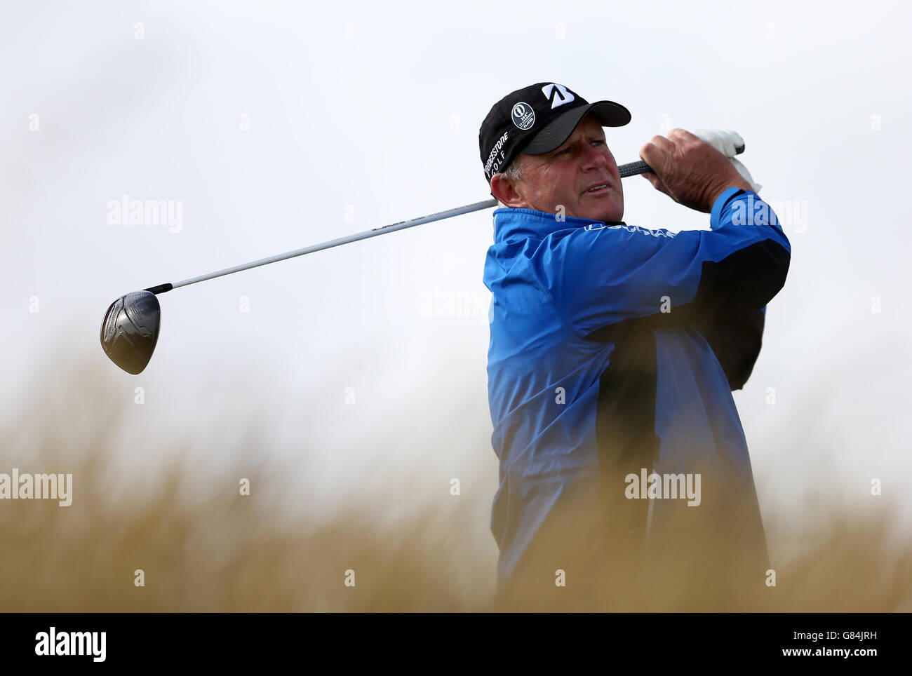 Sandy Lyle en Écosse pendant la première journée du Championnat d'Open 2015 à St Andrews, Fife. Banque D'Images