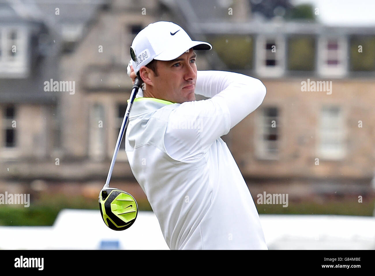 Golf - le championnat ouvert 2015 - cinquième jour - St Andrews.Ross Fisher, en Angleterre, débarque le deuxième jour du cinquième jour du Championnat d'Open 2015 à St Andrews, Fife. Banque D'Images