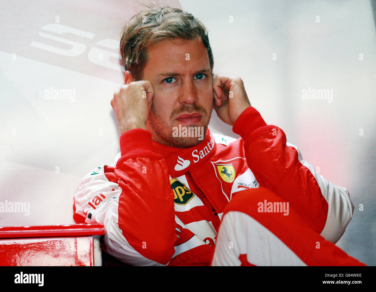 Courses automobiles - Championnat du monde de Formule 1 - Grand Prix 2015 de Grande-Bretagne - Journée de pratique - circuit Silverstone.Sebastian Vettel de Ferrari pendant la journée d'entraînement pour le Grand Prix britannique 2015 au circuit Silverstone, à Towcester. Banque D'Images