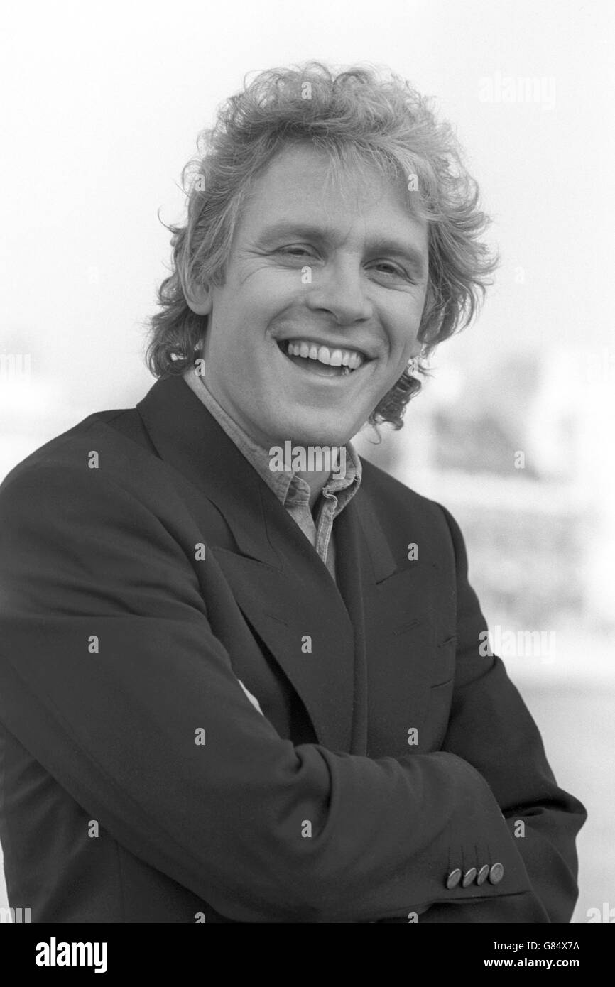 L'acteur britannique Paul Nicholas, 42 ans, un ancien chanteur pop qui a commencé sa carrière théâtrale dans la production originale de cheveux de Londres en 1969. Banque D'Images