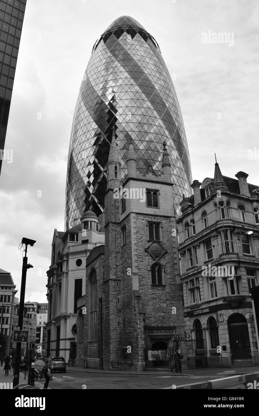 L'ancien et le nouveau dans le Square Mile Banque D'Images