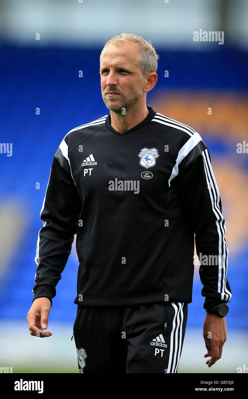 Soccer - Pré saison Friendly - Ville de Shrewsbury v Cardiff City - Stade Greenhous Meadow Banque D'Images