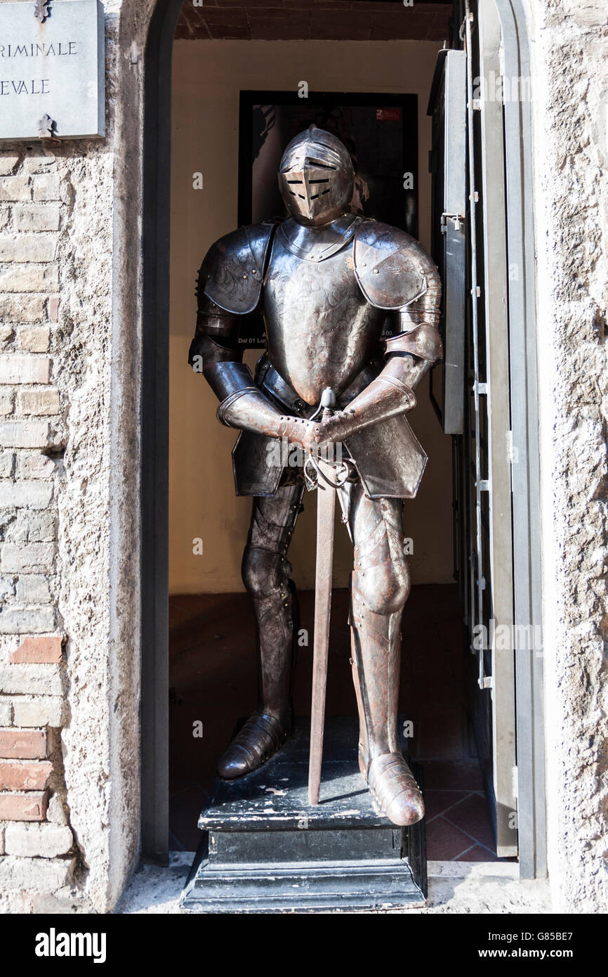 Armure médiévale de décoration à San Gimignano Banque D'Images