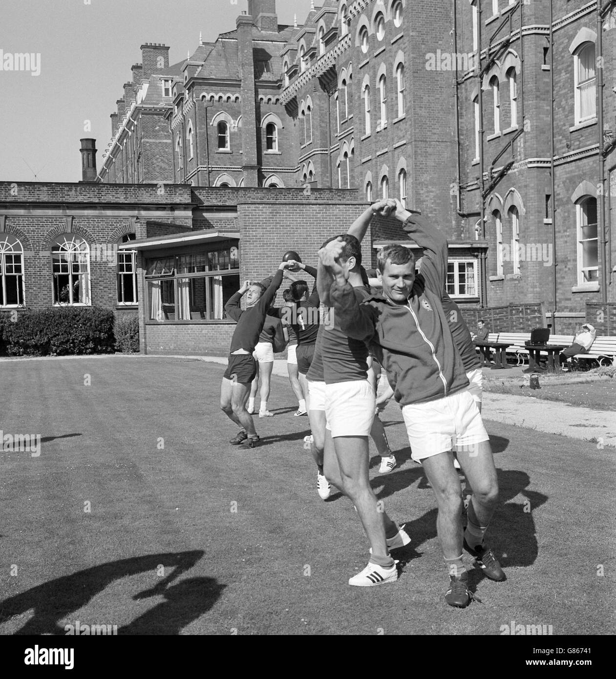 Les membres de l'équipe hongroise de la coupe du monde s'entraîne à Southport, dans le Lancashire, avant les finales de la coupe du monde. Banque D'Images