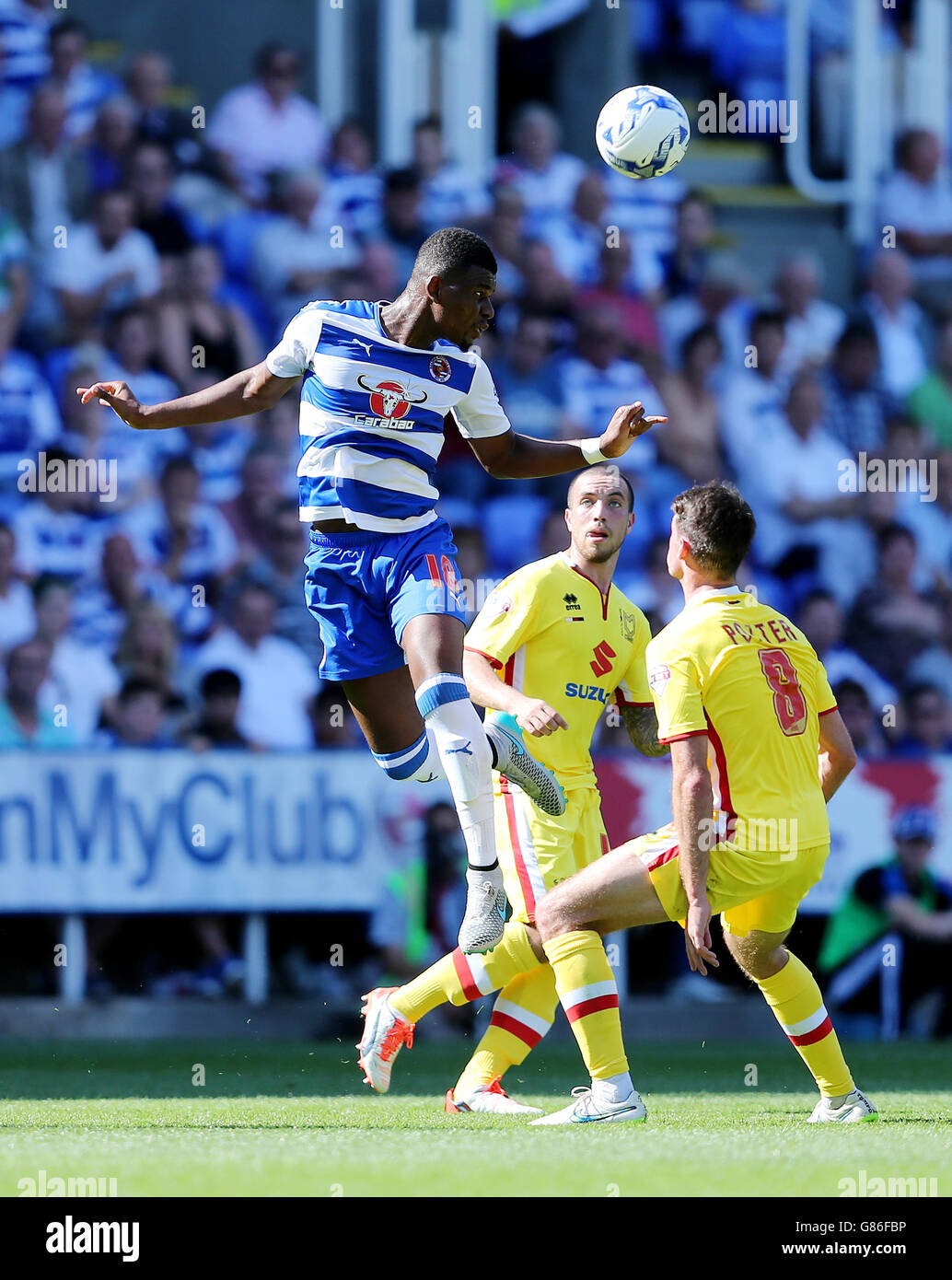 Sky Bet Championship Soccer - - Lecture v Milton Keynes Dons - Madejski Stadium Banque D'Images