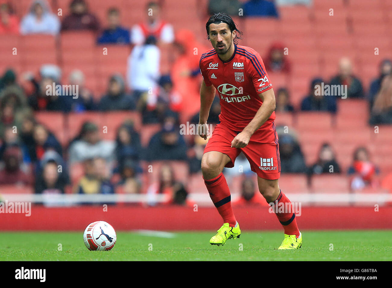 Football - 2015 Emirates Cup - Olympique Lyonnais / Villarreal - Emirates Stadium. Olympique Lyonnais' Milan Bisevac Banque D'Images