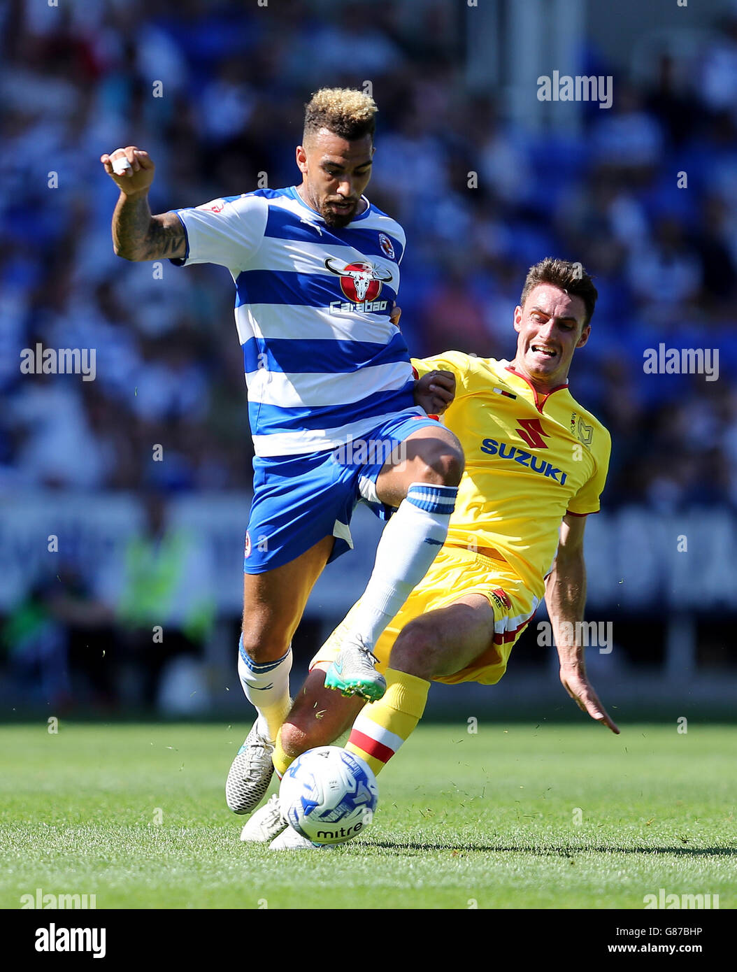 Sky Bet Championship Soccer - - Lecture v Milton Keynes Dons - Madejski Stadium Banque D'Images